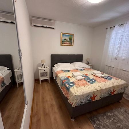 Villa Castello Zrnovo Eksteriør billede
