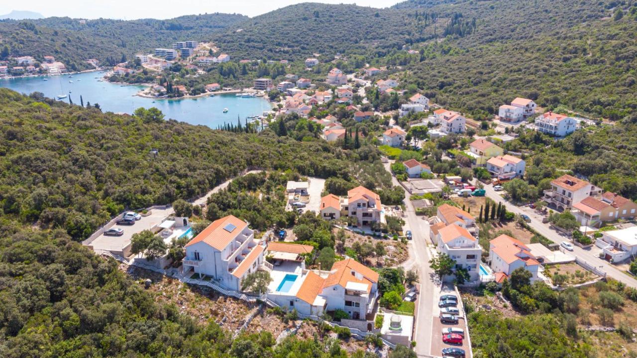 Villa Castello Zrnovo Eksteriør billede