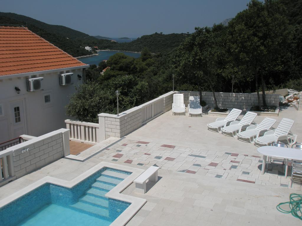 Villa Castello Zrnovo Eksteriør billede